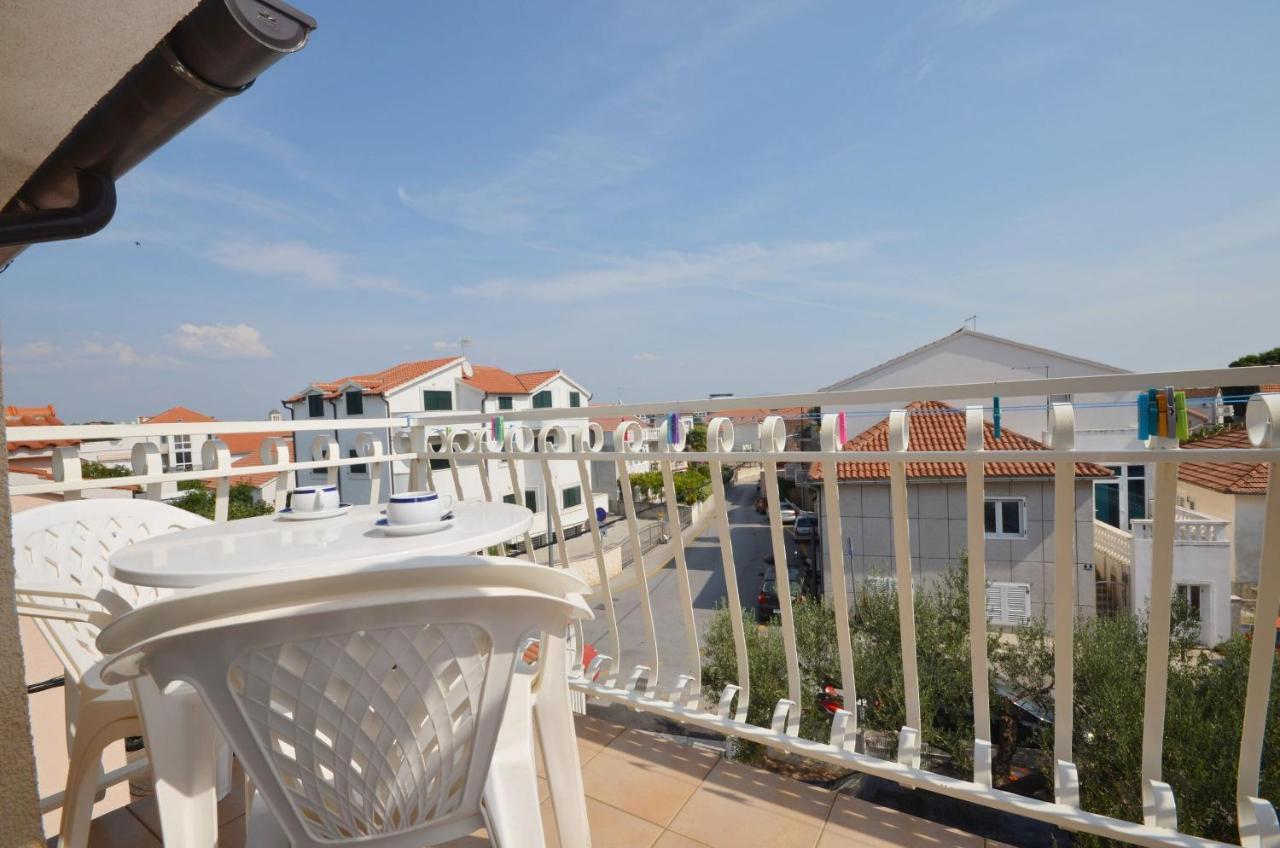 Apartment And Rooms Mrkovic Vodice Eksteriør billede