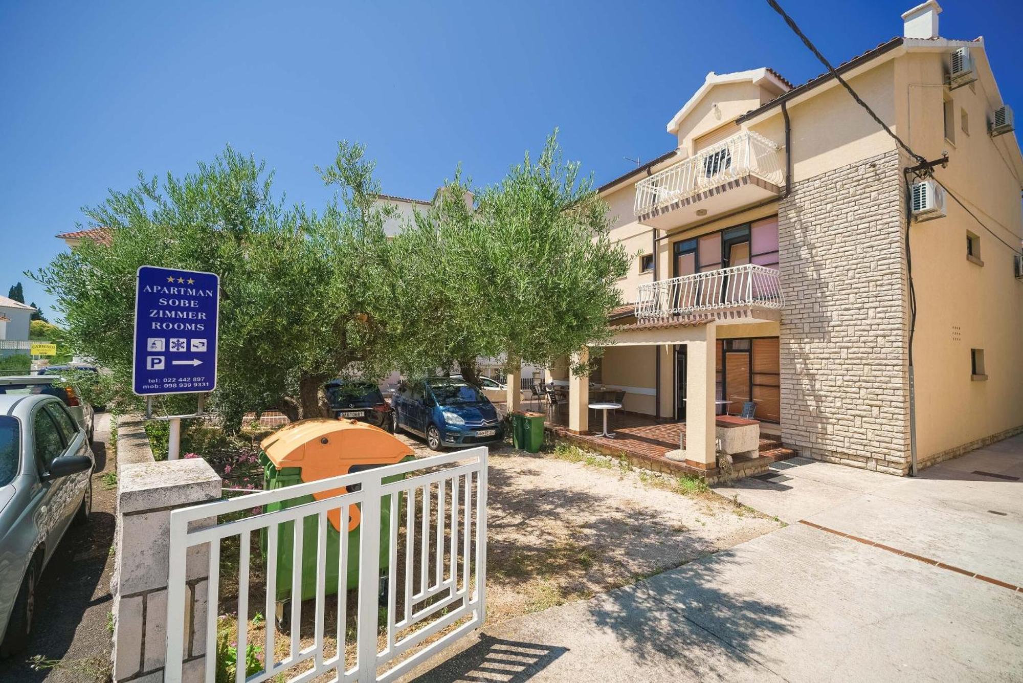 Apartment And Rooms Mrkovic Vodice Eksteriør billede